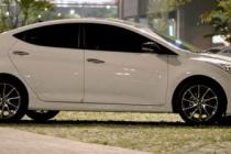 Hyundai Elantra 2011 Молдинги на двери крашенные