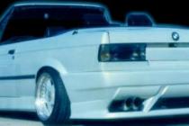 Бампер задний BMW E30