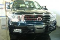 Land Cruiser 200 Накладка на бампер центральная пластик