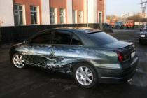 Toyota Avensis козырёк