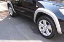 Toyota RAV4 Расширители крыльев